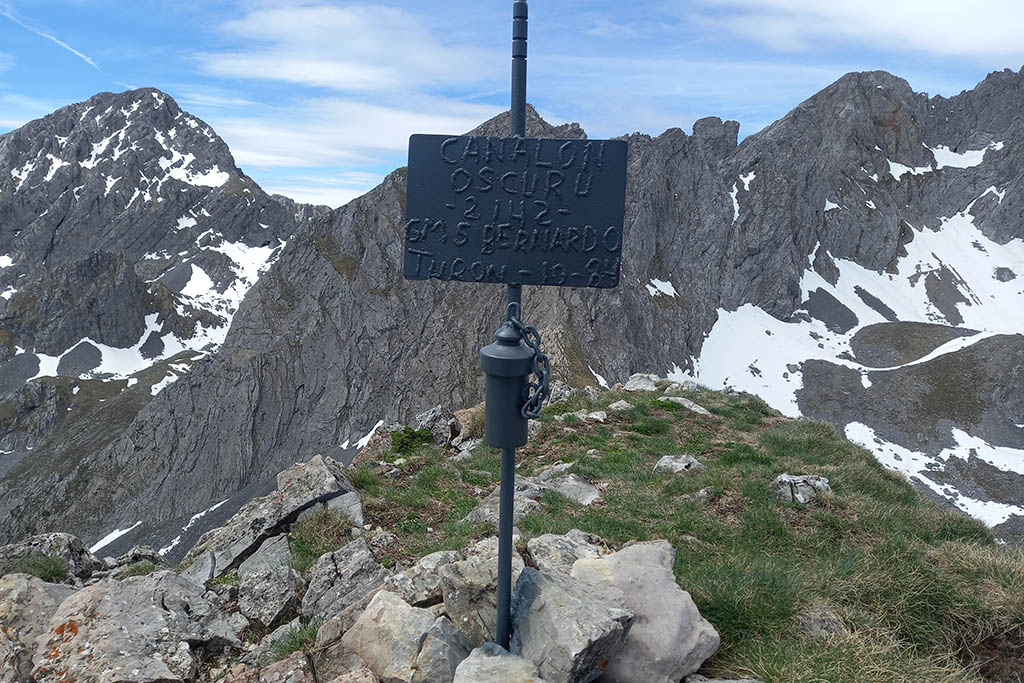 Pico del Canalón Oscuro