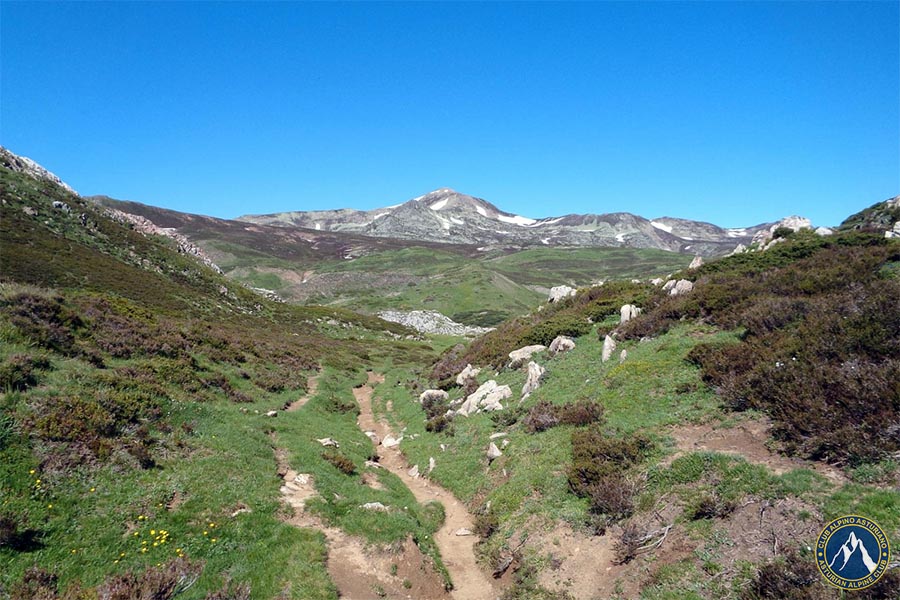 Pico Cornn desde collado Almozarra