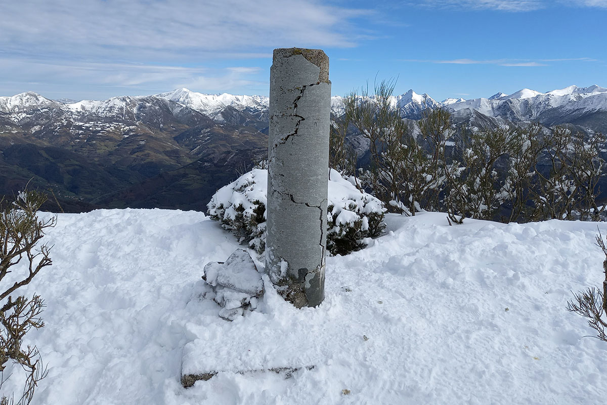 Alto de la Tejera y pico Renorios